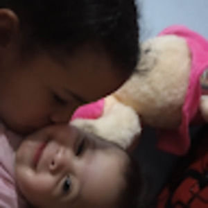 Meet your Posher, Roxana yessimar